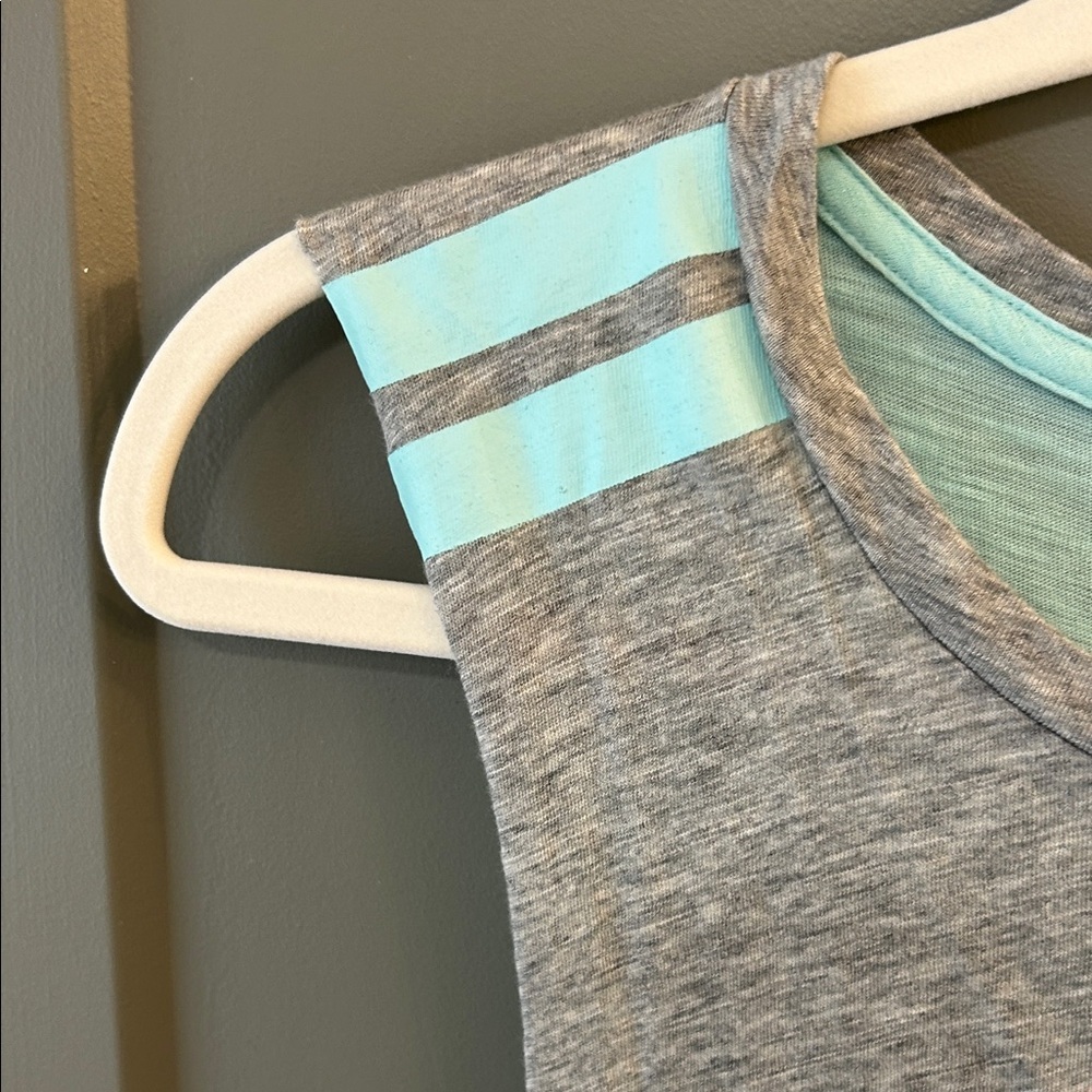 PINK Victoria's Secret Gray and Light Blue Tank size medium - Picture 3 of 8